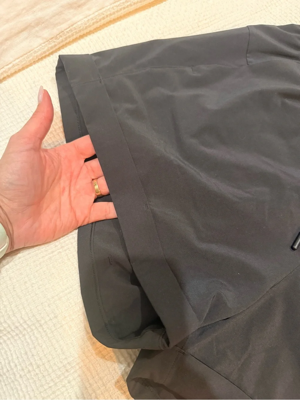 lululemon black Shorts with cuff, size 10